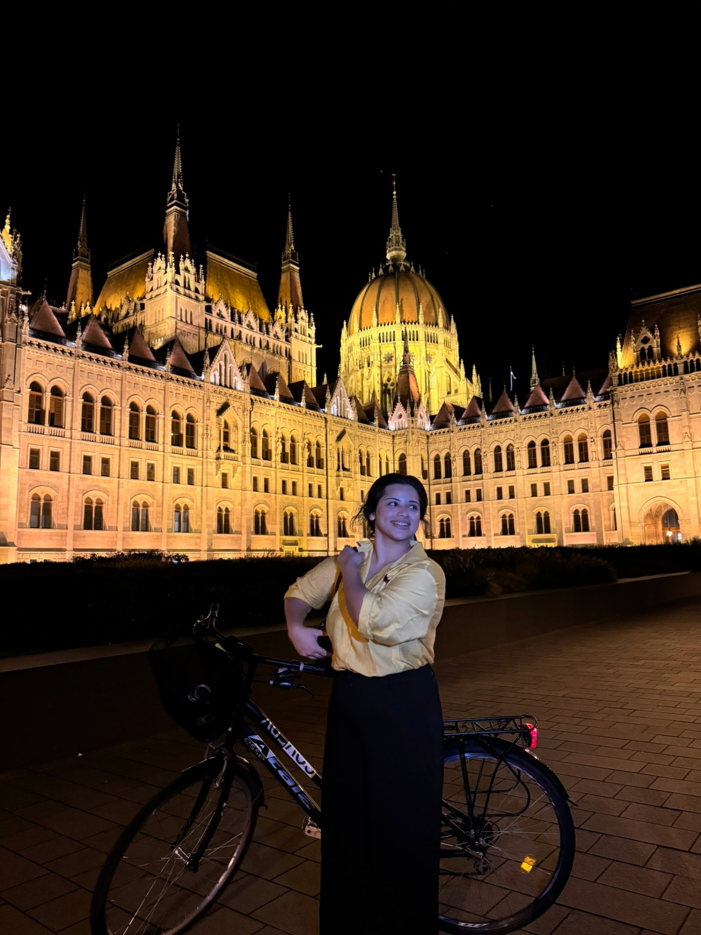 Sanya at the Hungarian Parliament